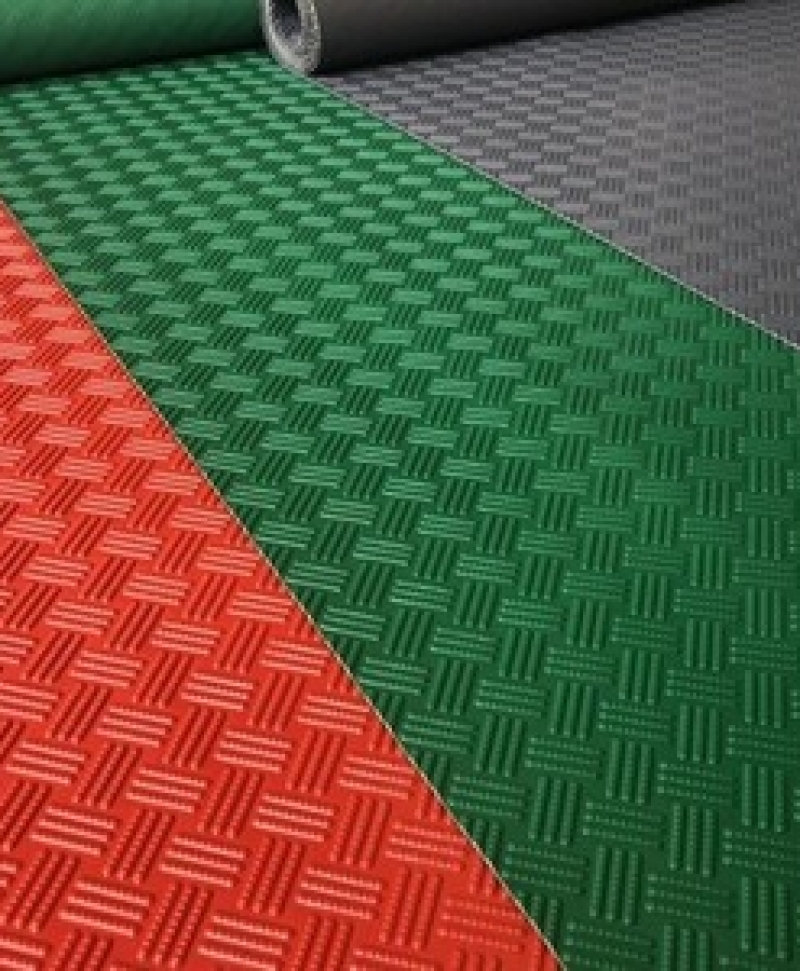 Tấm nhựa trải sàn 3 que